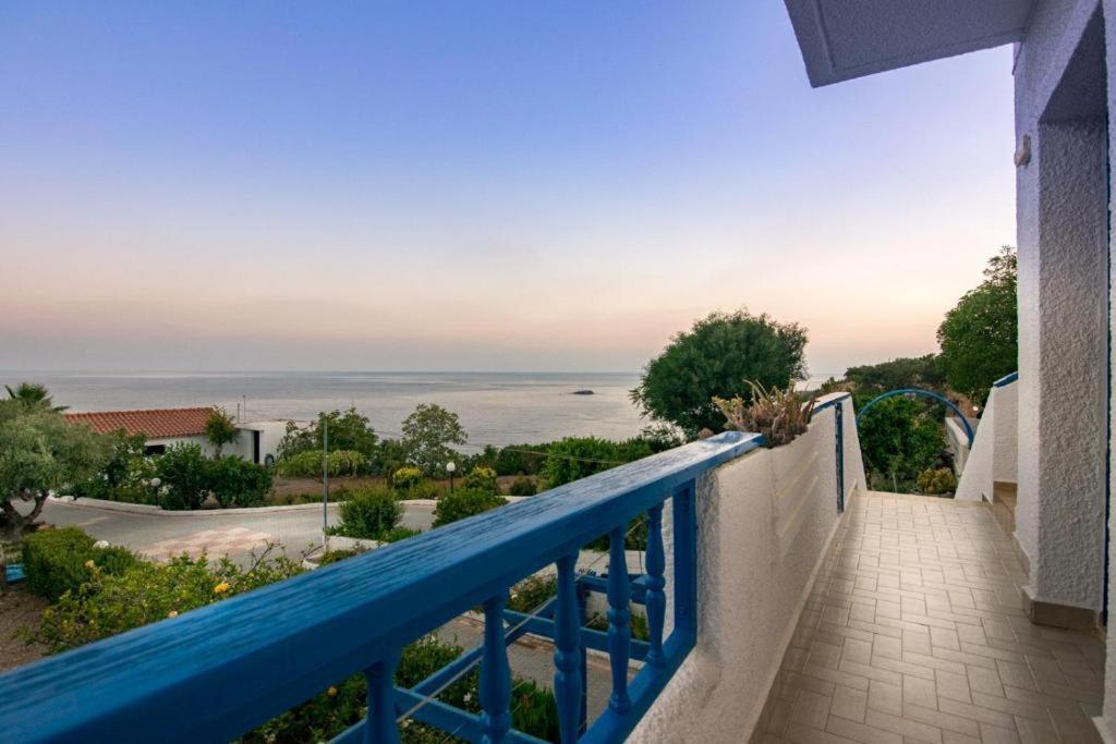Creta Sky Διαμέρισμα Αχλιά Εξωτερικό φωτογραφία